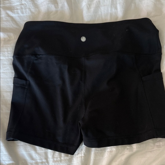 Yogalicious Black Bike Shorts - Picture 2 of 4